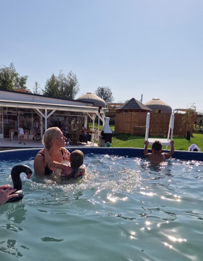 na terenie osady (4)